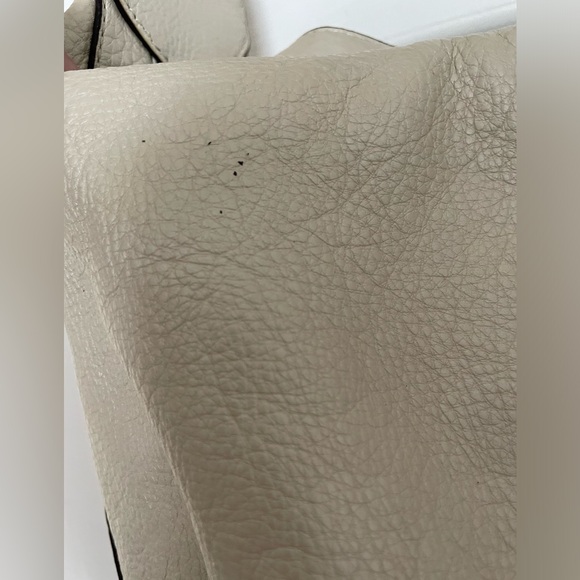 Coach Pearl Avery Hobo - Picture 3 of 9